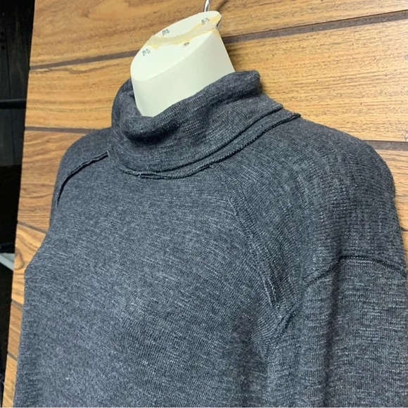 We The Free dark gray slit back cowl neck sweater size small would fit up - Picture 3 of 10